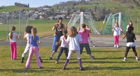 Andika macht in Steffisburg Kinderzumba